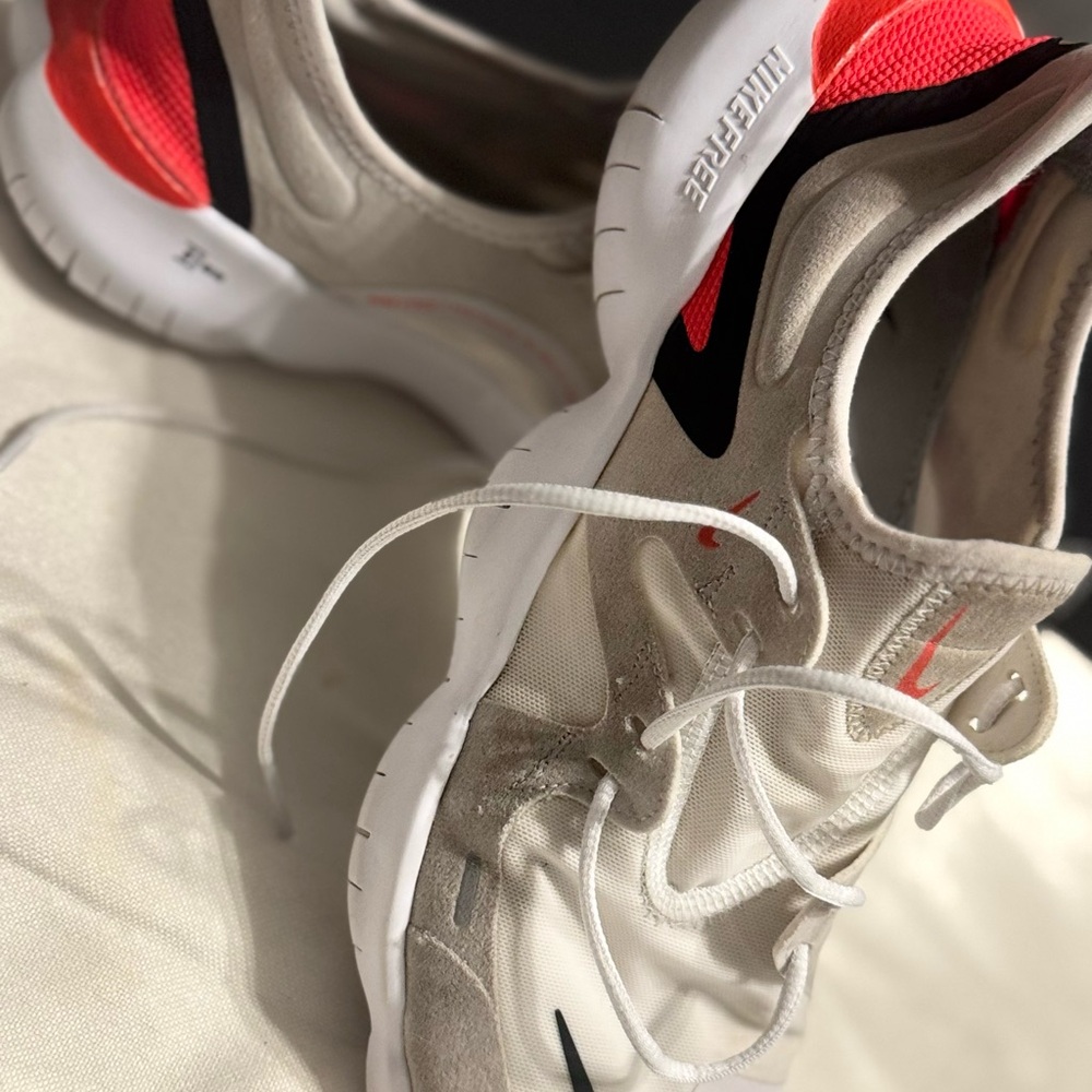 Nike Flex Sneakers in White and orange